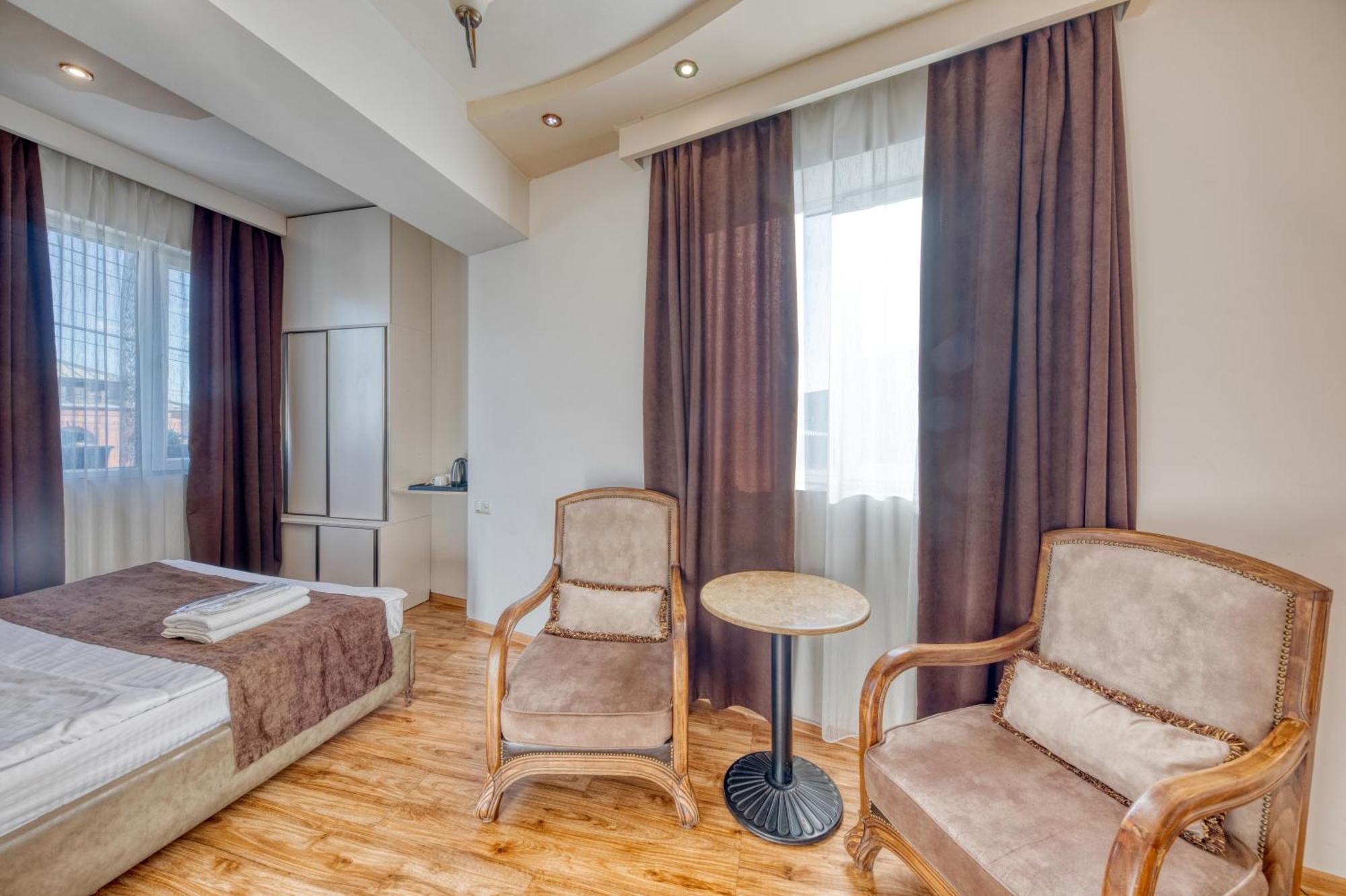 יירבאן Aleppo Hotel מראה חיצוני תמונה
