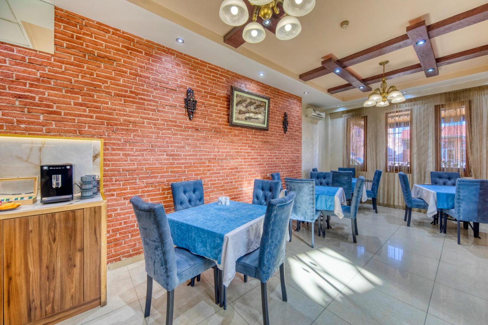 יירבאן Aleppo Hotel מראה חיצוני תמונה